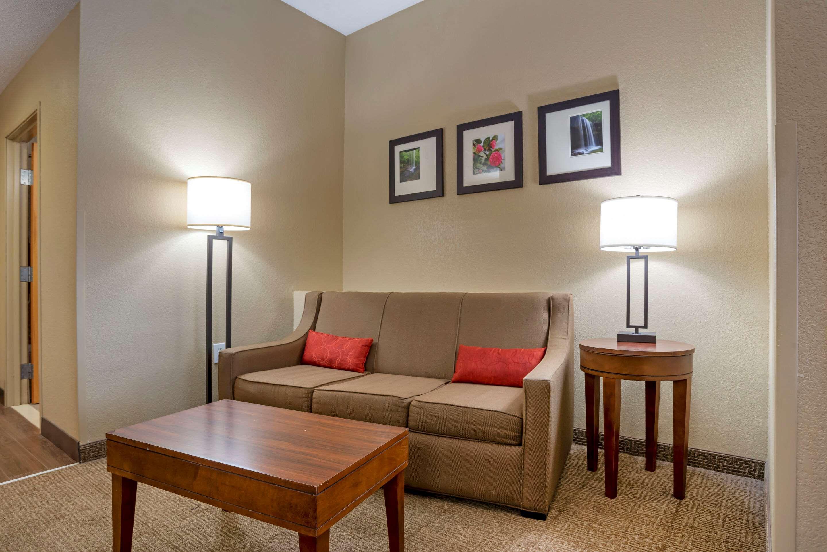 Comfort Suites Oxford I-20 Exit 188 Eksteriør bilde